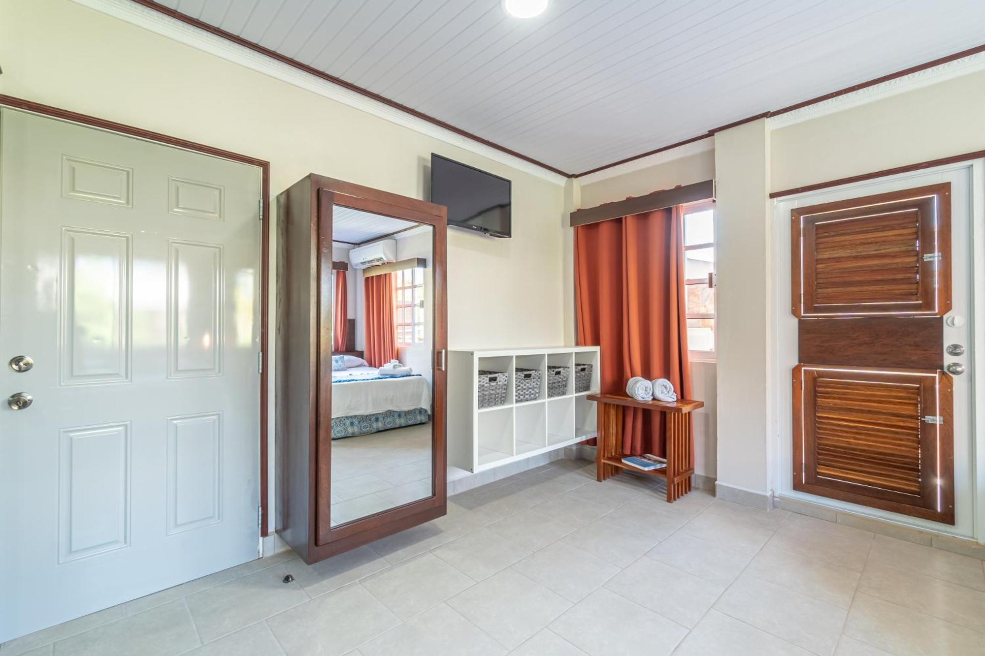 Island Magic Beach Resort Кайе Колкер Екстериор снимка