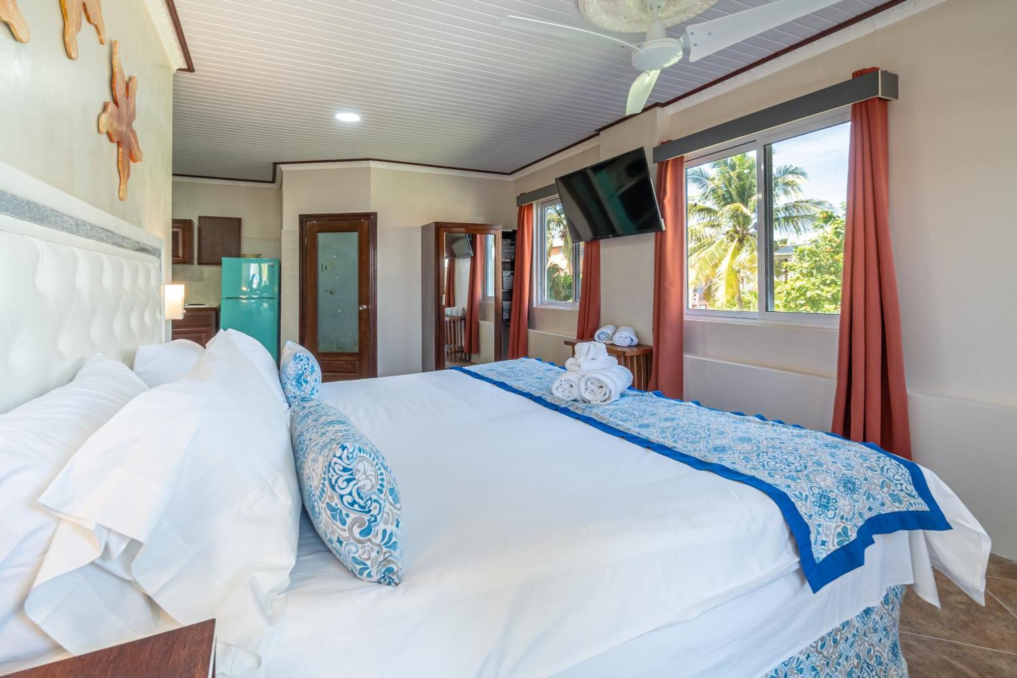 Island Magic Beach Resort Кайе Колкер Екстериор снимка